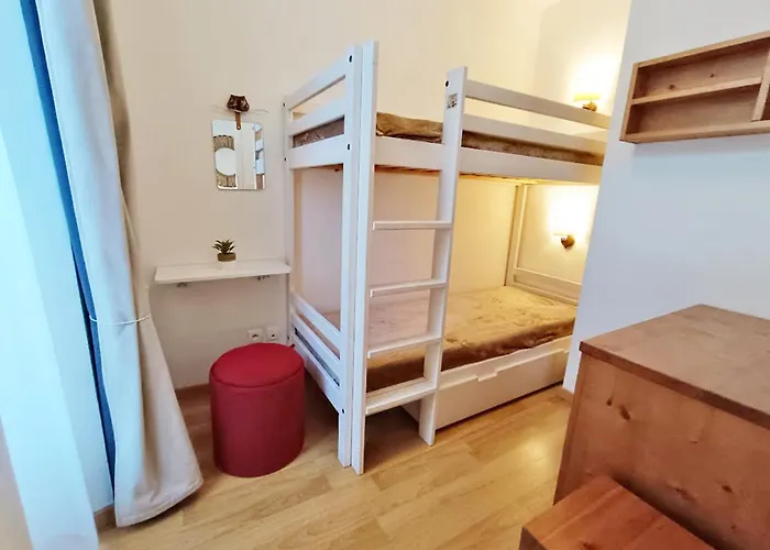 L'eterlou, T3, Centre Luchon, Wifi, Casier A Skis, Ascenseur, 6 Personnes